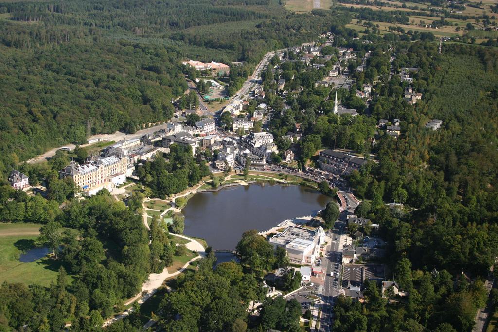杜贝里水疗酒店 Bagnoles de l'Orne Normandie 外观 照片